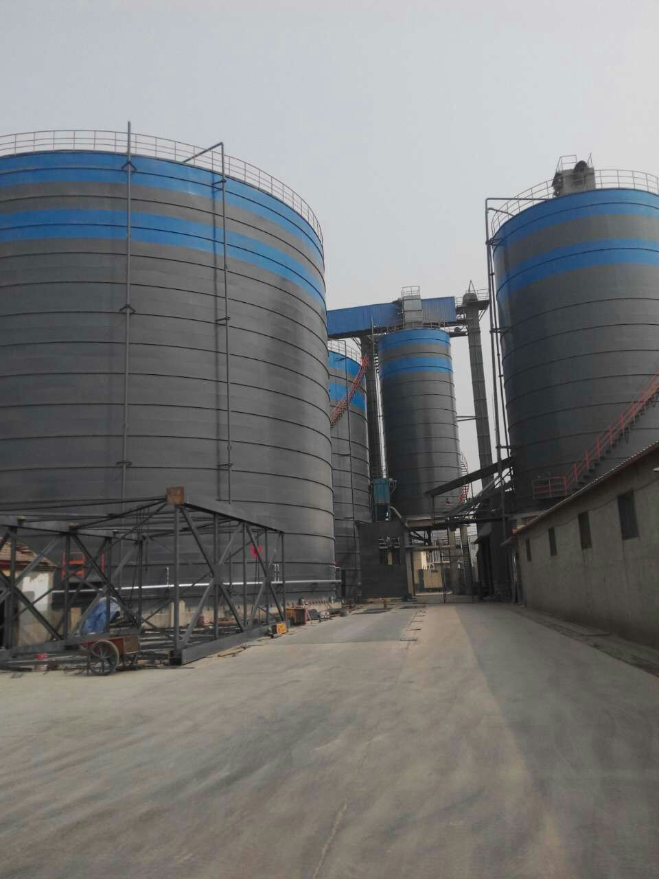 九合垸原种场粉煤灰储存库基础怎么建造